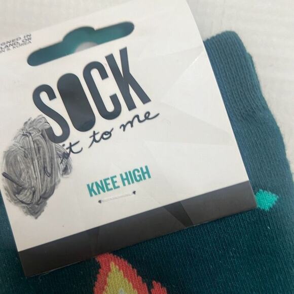 NWT Sock It To Me Mens Green Red Drop It Like It's Hot Knee-High Socks - Picture 3 of 4